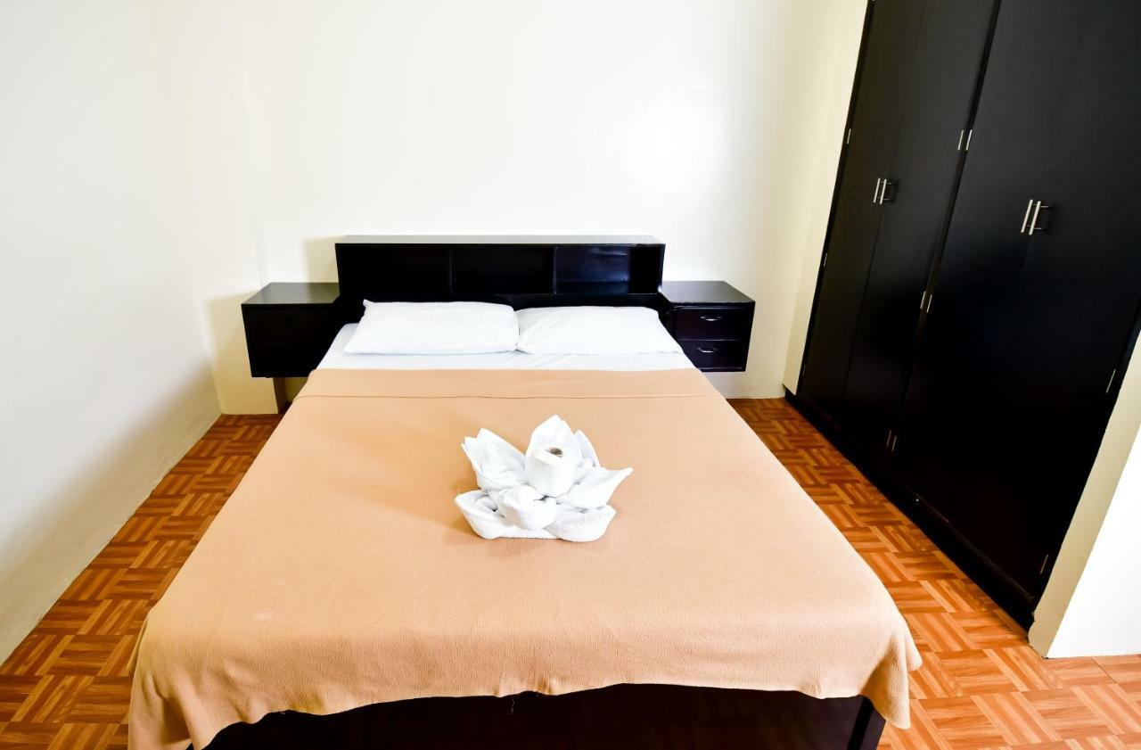 Casa Blanca Apartment Manila Zewnętrze zdjęcie